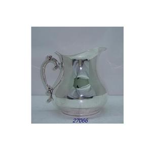 Carafe à eau en laiton plaqué argent - Product Image 1