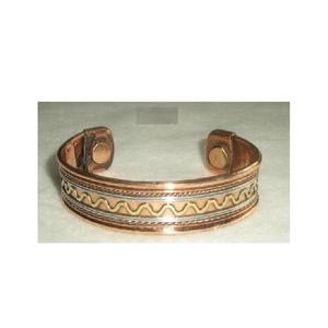 Le cuivre de bracelets de manchette de mode de thérapie magnétique avec des modèles uniques le portant fournit des avantages pour la santé - Product Image 4