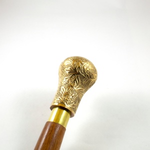 Bastón de madera de latón tallado para hombre mayor, mango de agarre - Product Image 2