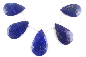 Pierres précieuses bleues à facettes en forme de poire Lapis Lazuli naturel Concentration d'éveil perles de Briolette vente en gros - Product Image 3