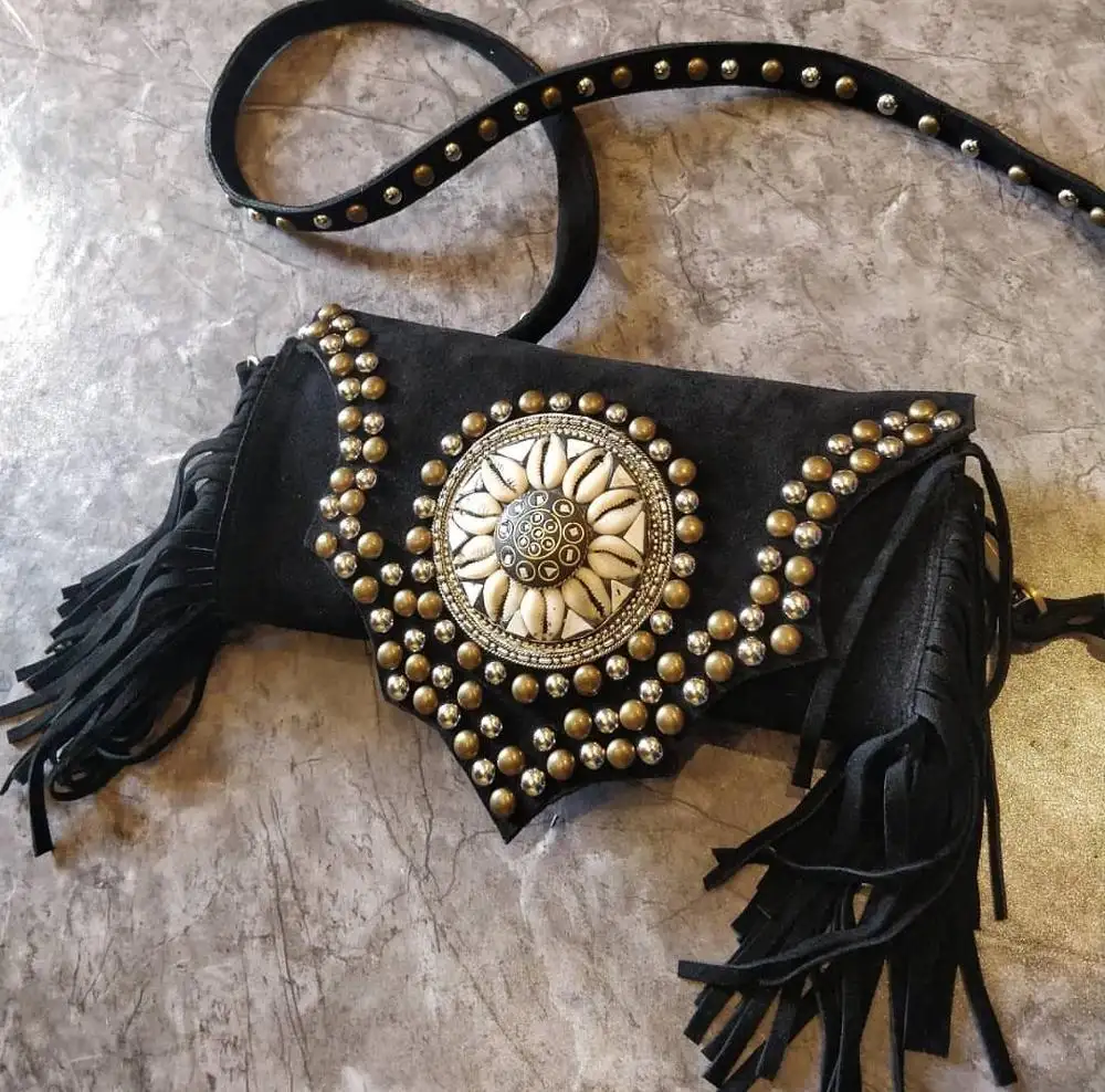 Bolso de mano bohemio estilo Banjara con cuentas de flecos de gamuza