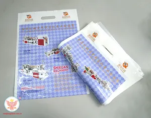 กระเป๋าช้อปปิ้งพลาสติกแบบมีการตัด PE D แบบรีไซเคิลสำหรับใช้ในงานตัดเย็บสำหรับงานหนักผู้ผลิตในเวียดนามพิมพ์แบบกำหนดเอง - Product Image 1