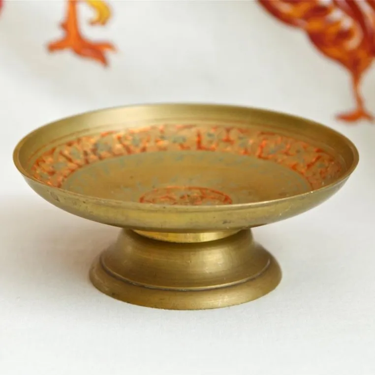 Vintage enameled brass bow Round shape bowl