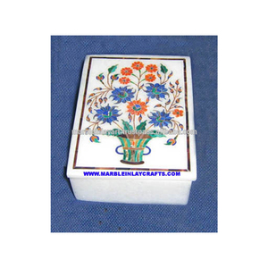Caja de joyería con incrustaciones de mármol blanco - Product Image 1