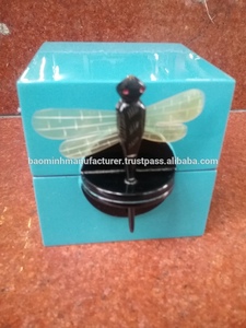 กล่องเครื่องประดับเคลือบเงาแบบพิเศษพร้อมตัวล็อคแบบแมลงปอจากเวียดนาม - Product Image 5