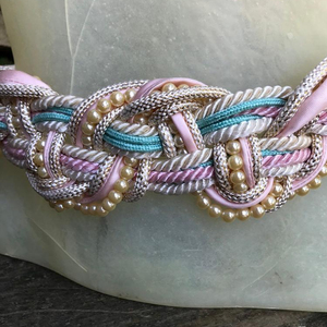 Cinturón de Cuerda con Cuentas de Perlas y Pastel, Hecho a Mano, Felicidad - Product Image 1