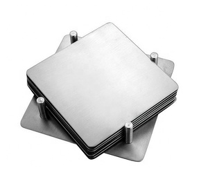 Ensemble de sous-verres de qualité supérieure 4 porte-tapis carrés en acier inoxydable de style classique Vente en gros Fabricant d'usine Sous-verres en bois et noyer - Product Image 1