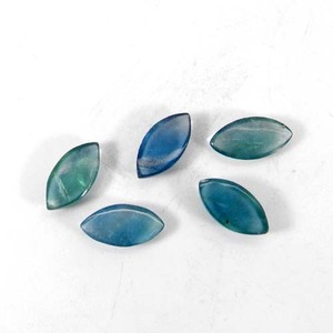 Piedra preciosa suelta de fluorita natural 14x7mm cabujón Marquesa en color verde - Product Image 2