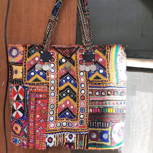 Bolso Banjara Tribal para mujer bordado a mano - Product Image 1