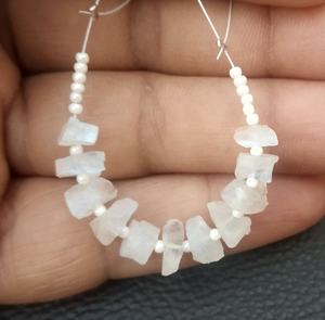 Piedra lunar de arcoíris Natural, piedra lunar de forma irregular perforada, piedra preciosa azul sin tratar, fabricación de joyas, colección de piedras - Product Image 3