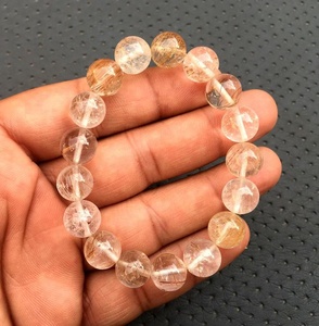 สร้อยข้อมือยืดลูกปัดกลมเรียบสวยงามอัญมณีอัญมณีทองแดงธรรมชาติทำด้วยมือของขวัญน่ารักสำหรับผู้หญิง