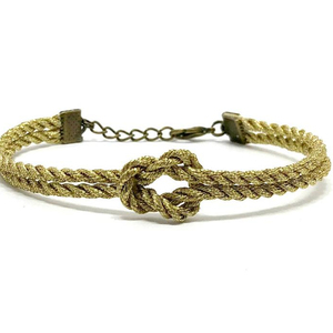   ศิลปะแห่งสร้อยข้อมือทองคำถักมือ - Product Image 1