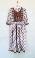 Robe Banjara brodée à la main Vintage robe imprimée bloc indien
