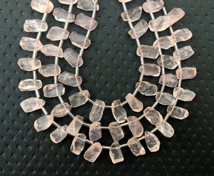 Quartz Rose Naturel Pierre Précieuse Lâche Polie Forme Inégale avec Foret Latéral Supérieur Coupe Brillante Rose pour la Fabrication de Bijoux - Product Image 4