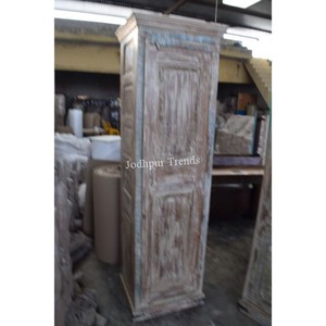 Armario Industrial y Vintage de Madera Maciza con una Puerta, Armario de Madera Reciclada - Product Image 1