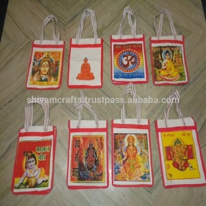 กระเป๋าพิมพ์ลายเทพเจ้าอินเดียขนาดเล็กกระเป๋าพิมพ์ลายเทพเจ้าฮินดูกระเป๋าช็อปปิ้งกระเป๋าโท้ทพิมพ์ลายโบฮีเมียนกระเป๋าโท้ทพิมพ์ลายมันตรา - Product Image 1