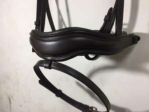 Brida anatómica, banda nasal ondulada con relleno extra suave disponible en todos los tamaños y colores personalizados - Product Image 3