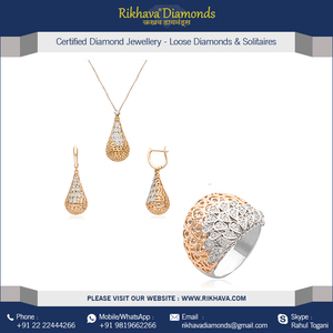 Elegantes colgantes y dijes de diamantes de oro rosa de 18kt Incluye juego de colgantes con cadena y anillo de diamantes - Product Image 2