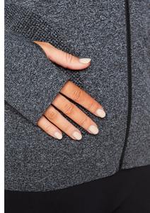 Veste de fitness à capuche sans couture personnalisée pour femmes Sweat à capuche moderne pour l'hiver Technique de teinture unie - Product Image 4