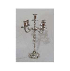 Candelabro de Metal de 5 Brazos con Diseño de Pilar, Estilo Único Vintage de Primera Calidad, Chapado en Níquel Repujado - Product Image 1