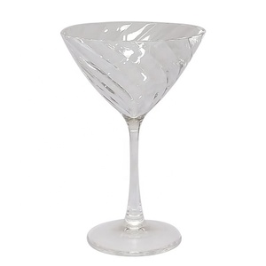 Spirale Design Acrylique Plastique Verre à Martini 17cm Fête - Product Image 1