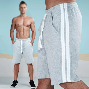 Shorts pour hommes grandes tailles avec bandes latérales, logo personnalisé, style personnalisé, bas de sport de haute qualité, jogging en gros - Product Image 4