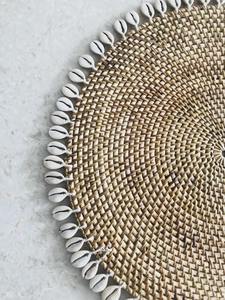 Assiettes en rotin Boho Farmhouse 13 pouces rondes en osier naturel fait à la main décor de table pour mariage ou dîner événement - Product Image 4