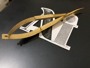 Hot Selling Gold-Coated Eyelash <b>Extension</b> Scissors Customizable Private Curved Blade Cuticle Scissor Sustainable Beauty Care - Product Image 3