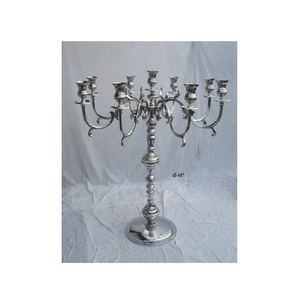 Candélabre argenté en aluminium moderne fantaisie pour les utilisations de mariage et de fête à la maison et grand candélabre en argent candélabre décoration de la maison - Product Image 1