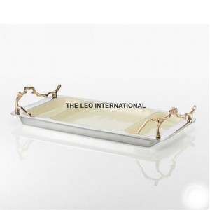 Plateau de service en aluminium métal forme unique couleur émail Style fantaisie Plateau décoratif de luxe fait main pour la maison - Product Image 1