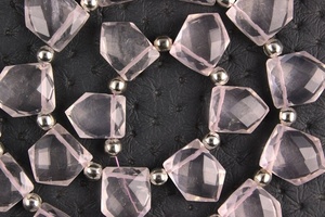 Qualité géniale, 1 brin à facettes en forme de pentagone, perles de Briolette, Quartz Rose naturel, pierre précieuse, vente en gros - Product Image 6