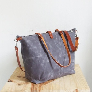 Grand fourre-tout en toile cirée de haute qualité au design personnalisé pour femmes sac à bandoulière décontracté pour ordinateur portable avec deux poignées PBO-0001 - Product Image 2