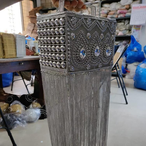 Haute qualité à la main dames classique métal pierre perlée pochette or argent soirée sac Satin doublure anneau sangle mariée - Product Image 1