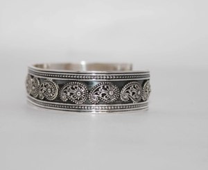 Pure Silver <b>Flower</b> Design Solid 925 Sterling Silver Bangle for Wholesale Gift for Her Manufacturer - Product Image 2