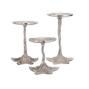 Bougeoir votif en métal suspendu de qualité supérieure, décor fait à la main, support de bougie luxueux, support en métal fini doré à vendre - Product Image 1