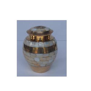 โกศโมเสกมุกประดับทองเหลืองหล่อ  โกศโลหะสำหรับเก็บของที่ระลึก  ประดับด้วยมุก - Product Image 2