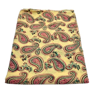 Tissu indien en voile de coton imprimé à la main jaune clair Paisley doux pour la couture de robes, chemises et sacs en gros - Product Image 5