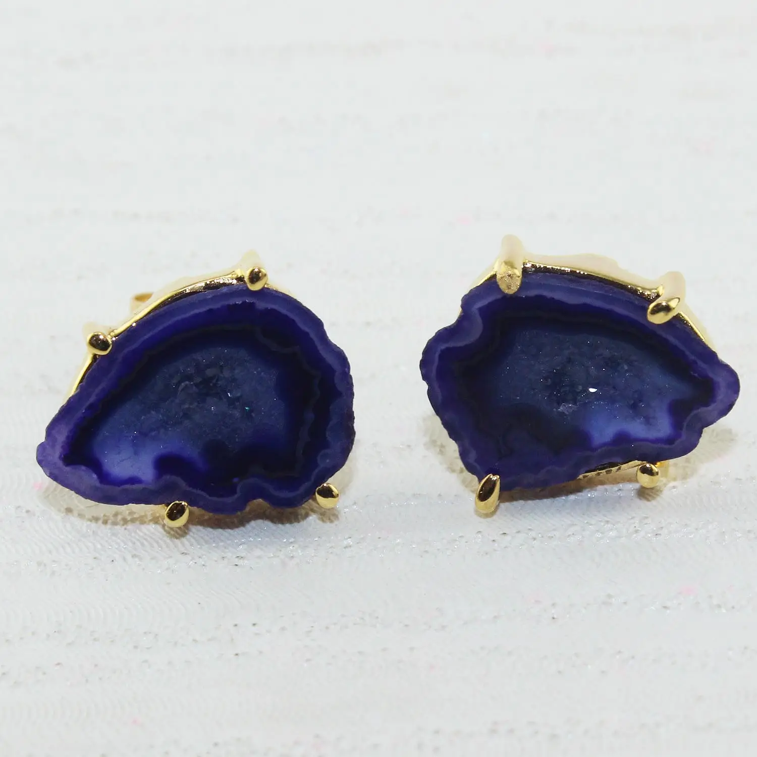 Wholesale Suppliers Zeva Jewels Natural Blue Geode Druzy Stud Earring Brass Yellow Gold Plated Prong Setting Ear Post Earrings