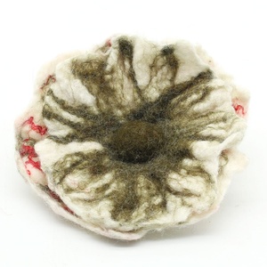 Broche faite à la main en feutrage de laine écologique Artisans du Népal épingles à fleurs feutrées à la main pour les occasions festives unisexe pour les enfants - Product Image 1