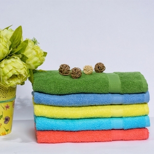 Petite serviette de bain pour enfants à un prix abordable Serviettes de bain en coton écologiques pour hôtel Vente en gros en Inde - Product Image 2