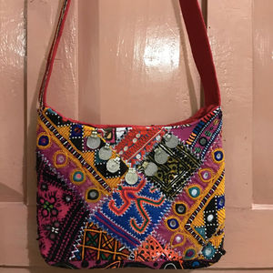 Bohemio Kutch bordado tela Vintage Banjara bolso de la honda - Product Image 1