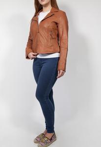 Veste en cuir à la cannelle de style motard chic et sur mesure pour femmes en peau de mouton d'agneau véritable douce - Product Image 4