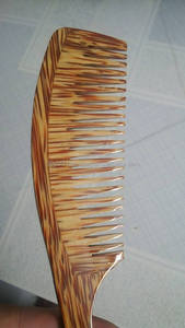 Peigne en bois de noix de coco/peigne de noix de coco fait à la main/cheveux de beauté en bois de noix de coco en gros - Product Image 6