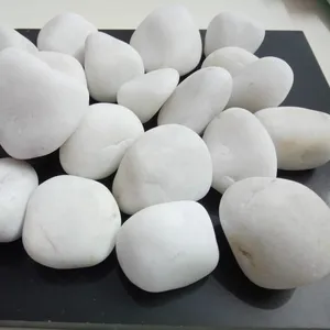 Pierre de marbre et galets de quartz pierre avec souper blanc lisse et non poli extérieur utilisé galets pierre prix par tonne en Inde