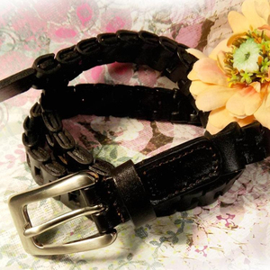 ceinture en cuir noir Handmade Happiness - Product Image 1