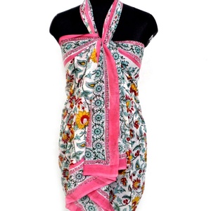 Open Pink Phuljhari Sarong Último diseño floral elegante Bloque de mano Impreso Envoltura de algodón para mujer Fitness Maternidad Ropa deportiva - Product Image 3