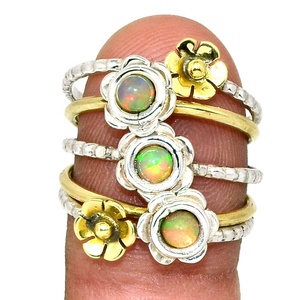 แหวนพลอยโอปอลจากธรรมชาติของเอธิโอเปียออกแบบให้เป็น925แข็งเงินแท้แหวนโอปอลเอธิโอเปียนสำหรับผู้หญิงทำด้วยมือแหวนเงินโอปอล - Product Image 1