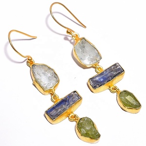 นิยายสามหินแฟนซีรูปร่างดิบพลอยสีฟ้าพลอย Kyanite ต่างหูทองเหลืองอินเดียเครื่องประดับทองเหลืองชุบทอง - Product Image 1