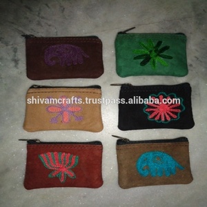 Porte-monnaie en cuir avec broderie - Product Image 1