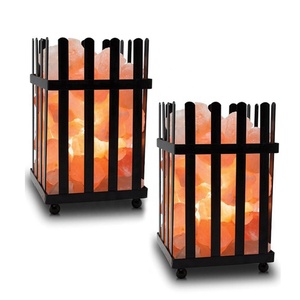 Ilumine su espacio con el brillo relajante de nuestra lámpara de sal natural del Himalaya, diseñada elegantemente en una cesta de metal en forma de estrella - Product Image 4